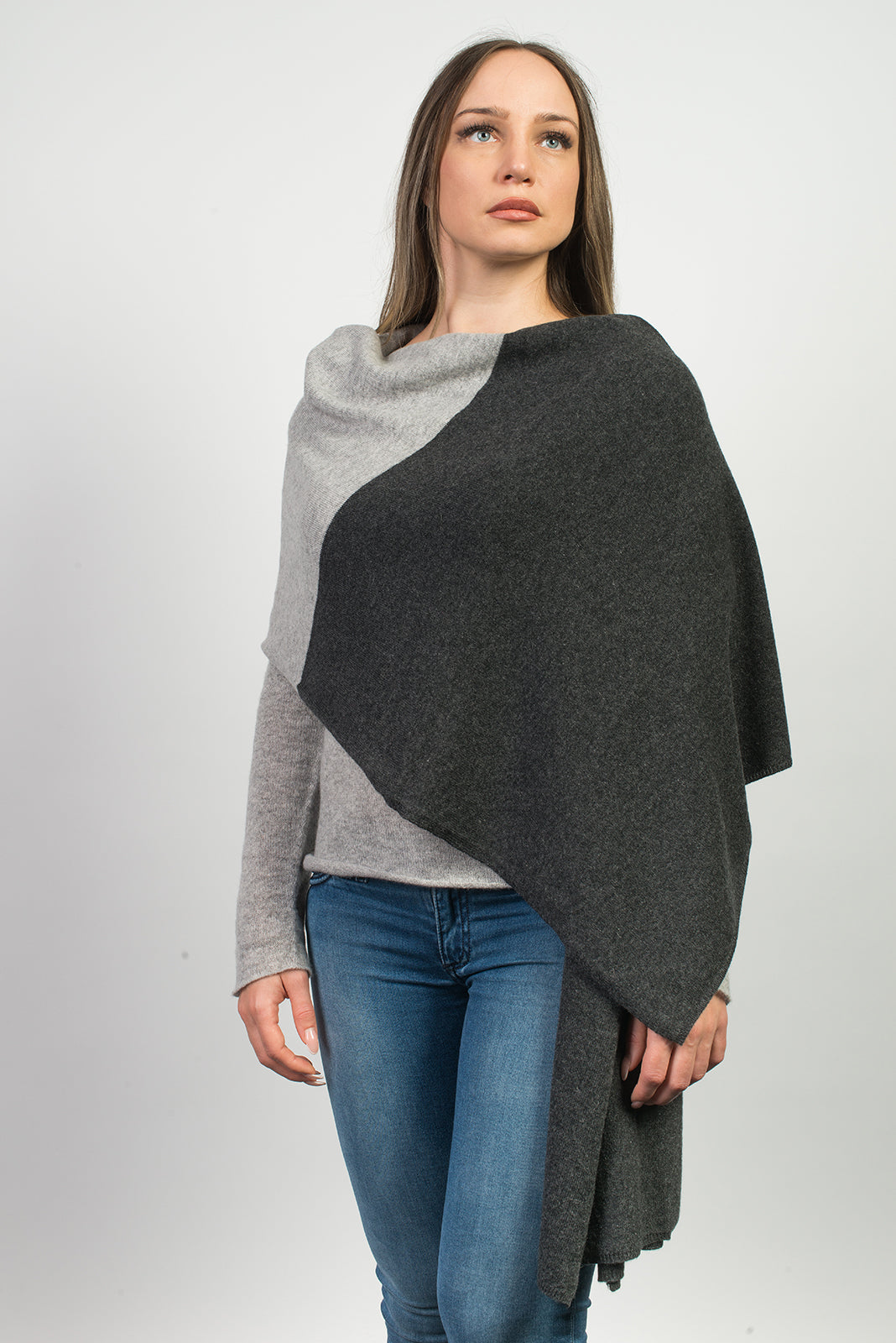 Charcoal-Gray Women's Two-Tone 100% Cashmere Wrap, view 2