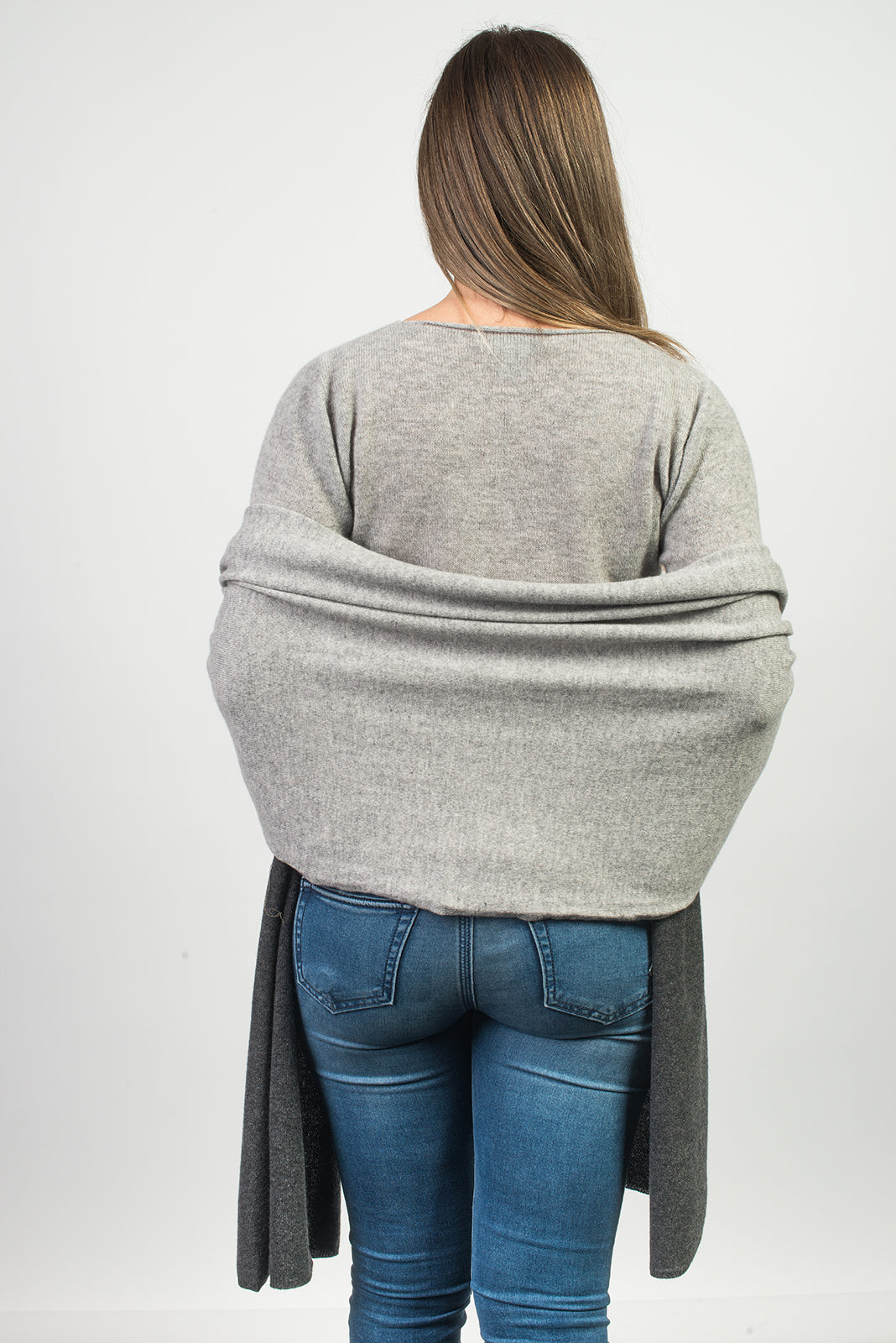 Charcoal-Gray Women's Two-Tone 100% Cashmere Wrap, view 3
