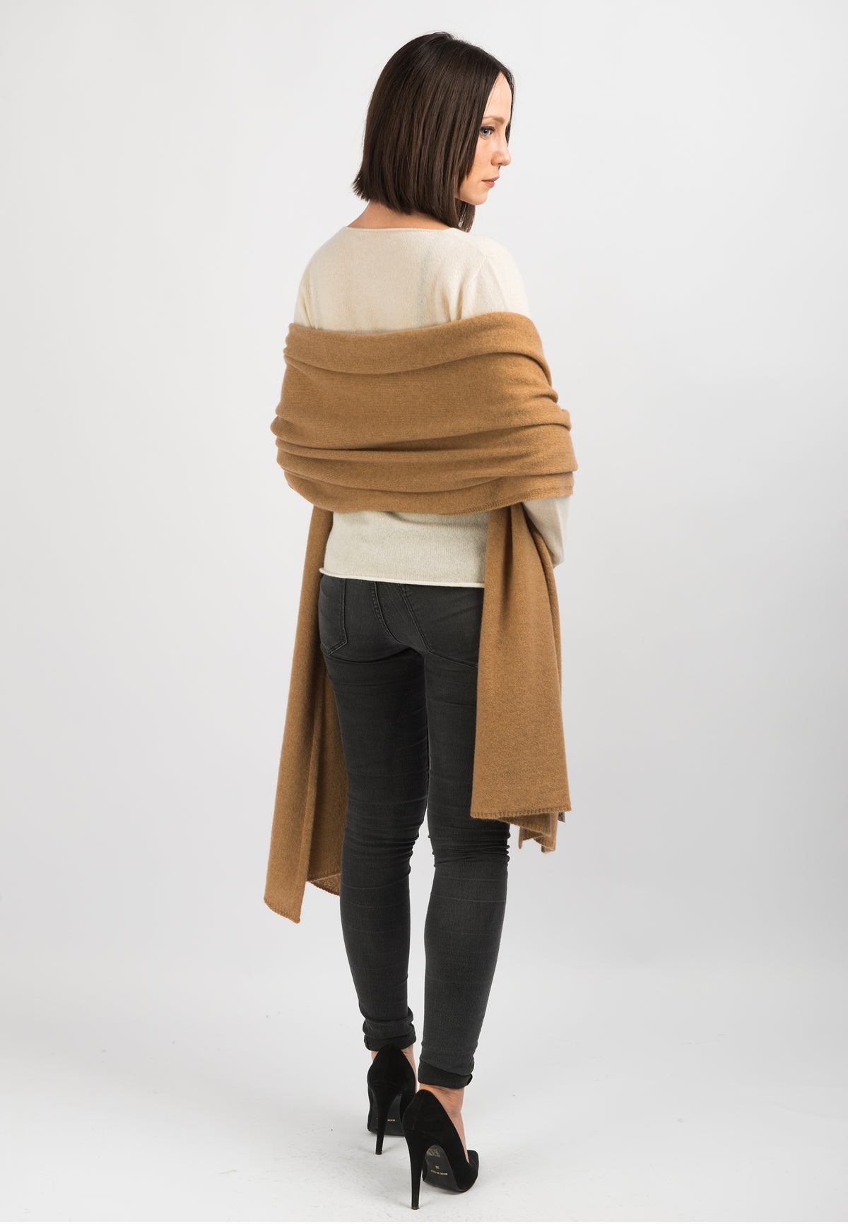Camel Women's 100% Cashmere Wrap, view 3