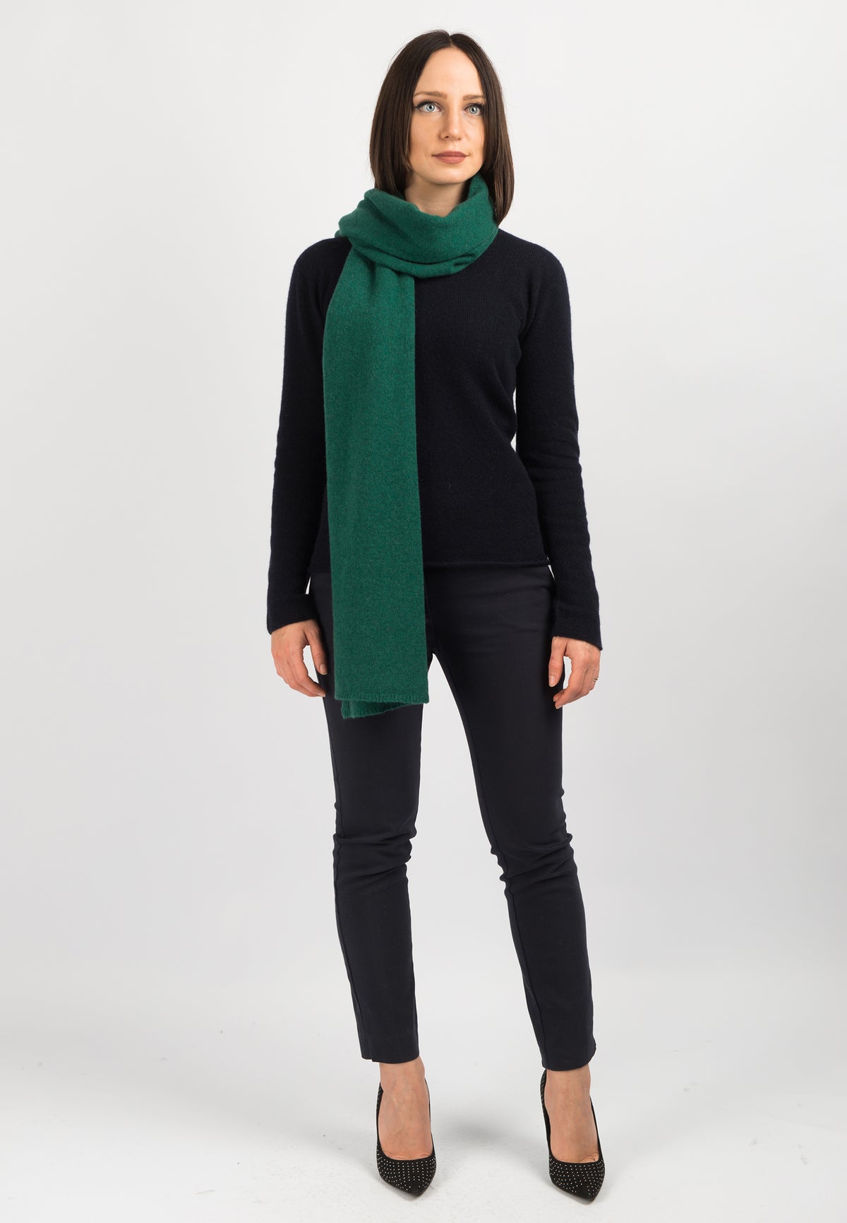Green Women's Wide 100% Cashmere Scarf, view 2