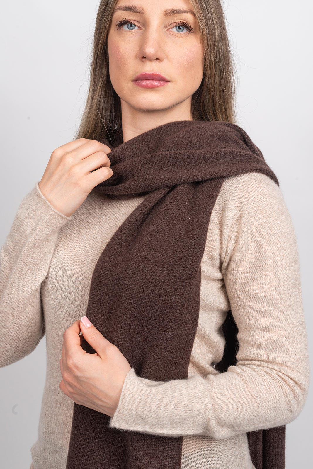 Brown Women's Wide 100% Cashmere Scarf, view 4