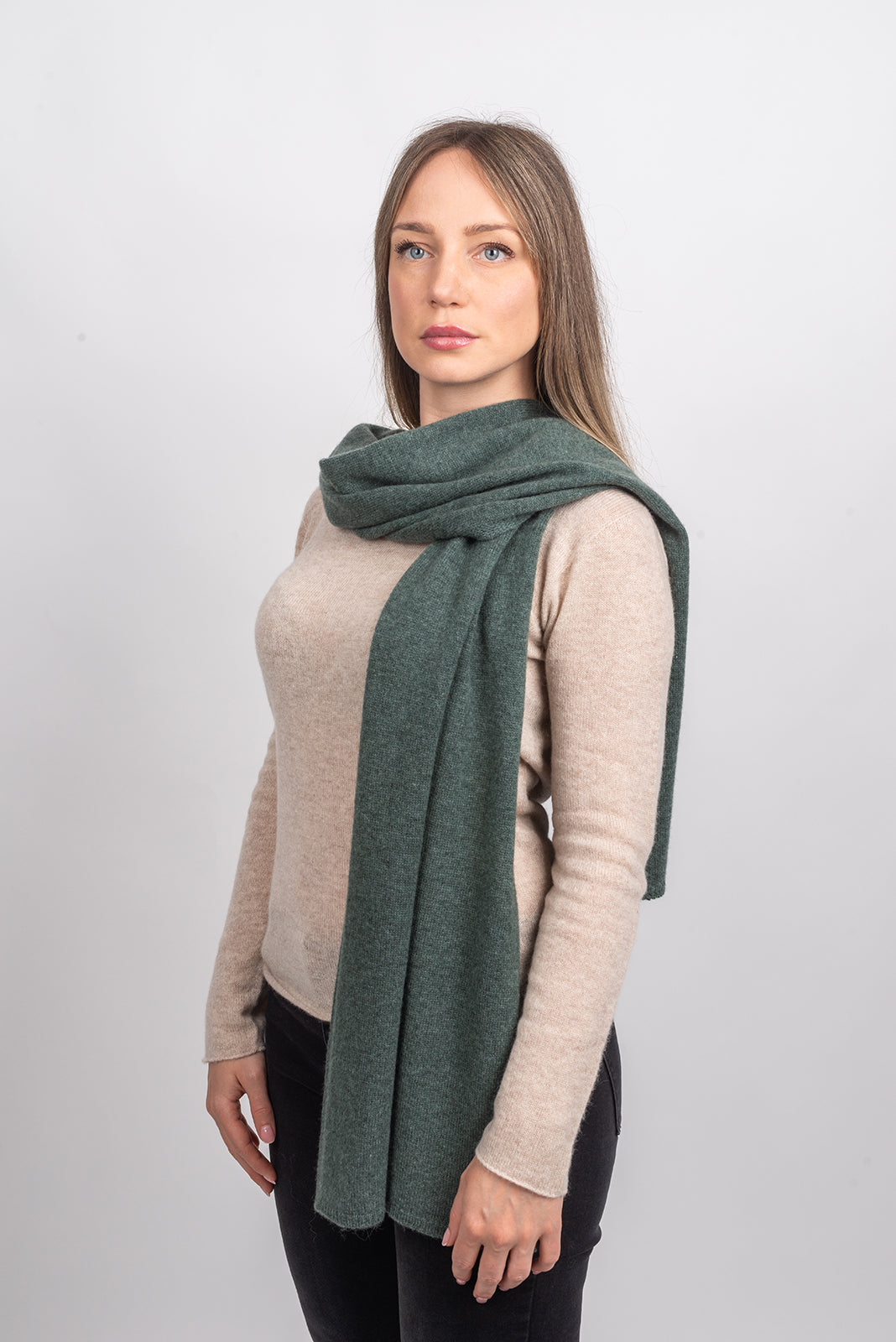 Sage Women's Wide 100% Cashmere Scarf, view 3
