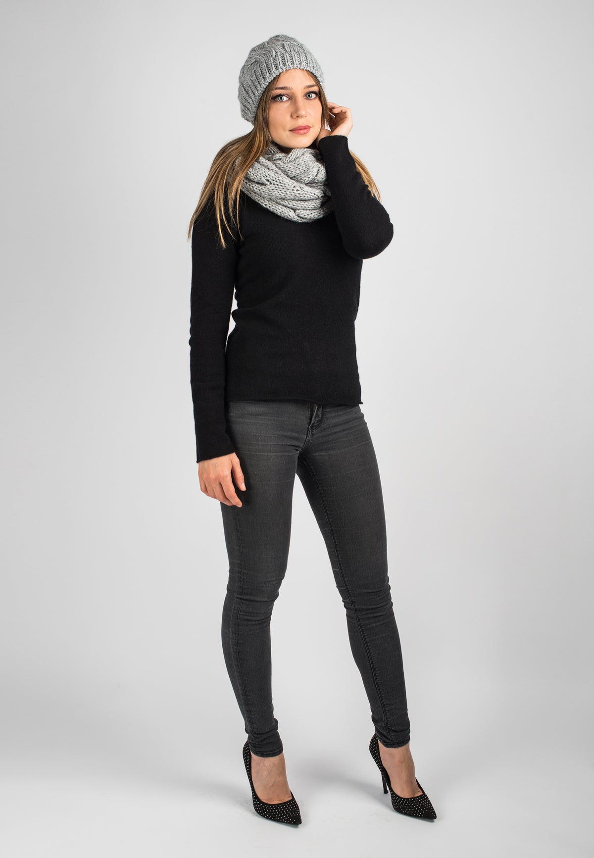 Gray Women's Cable-Knit Beanie, view 2