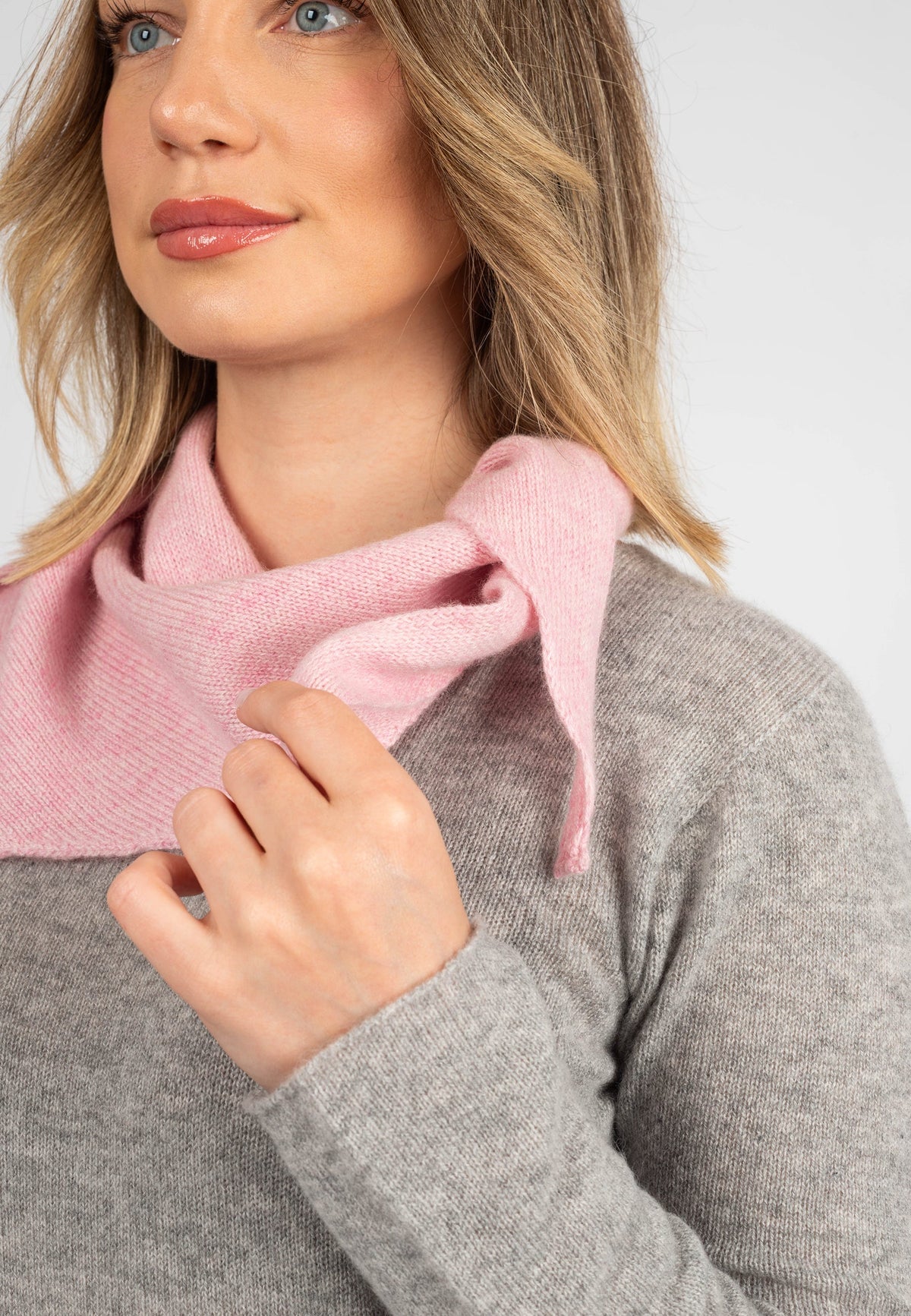 Women's 100% Cashmere Triangle Scarf, pink | Dalle Piane Cashmere