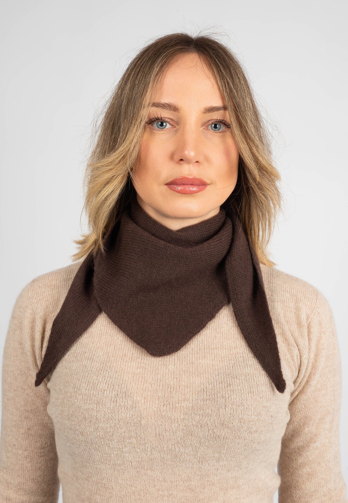 Women's 100% Cashmere Triangle Scarf, brown | Dalle Piane Cashmere