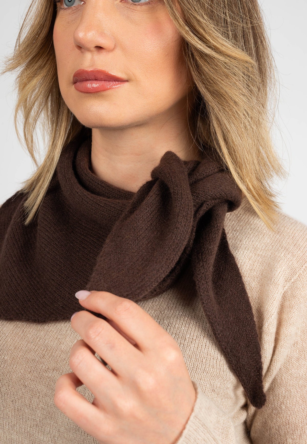 Women's 100% Cashmere Triangle Scarf, brown | Dalle Piane Cashmere