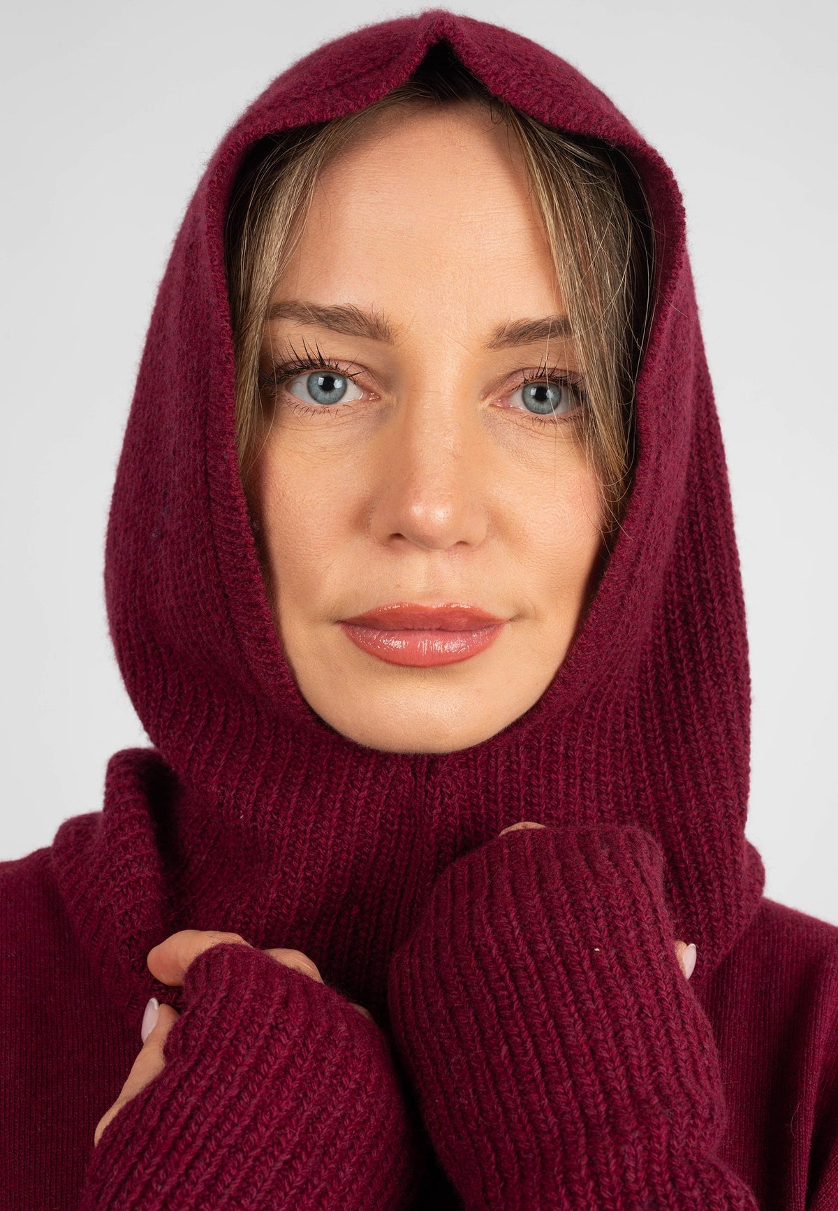 Cashmere Blend Balaclava, burgundy | Dalle Piane Cashmere