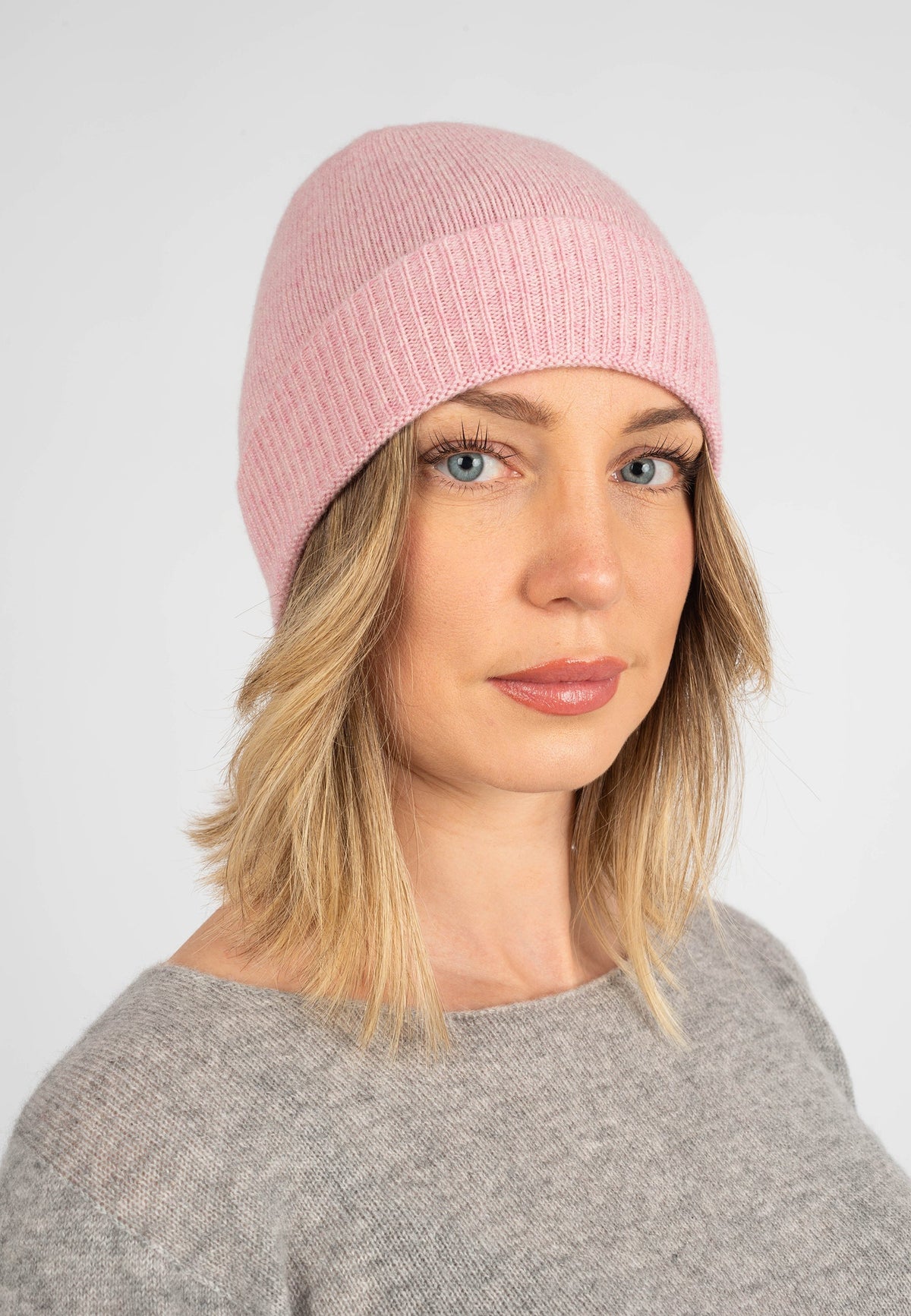 Women's Plain-Knit 100% Cashmere Beanie, pink | Dalle Piane Cashmere