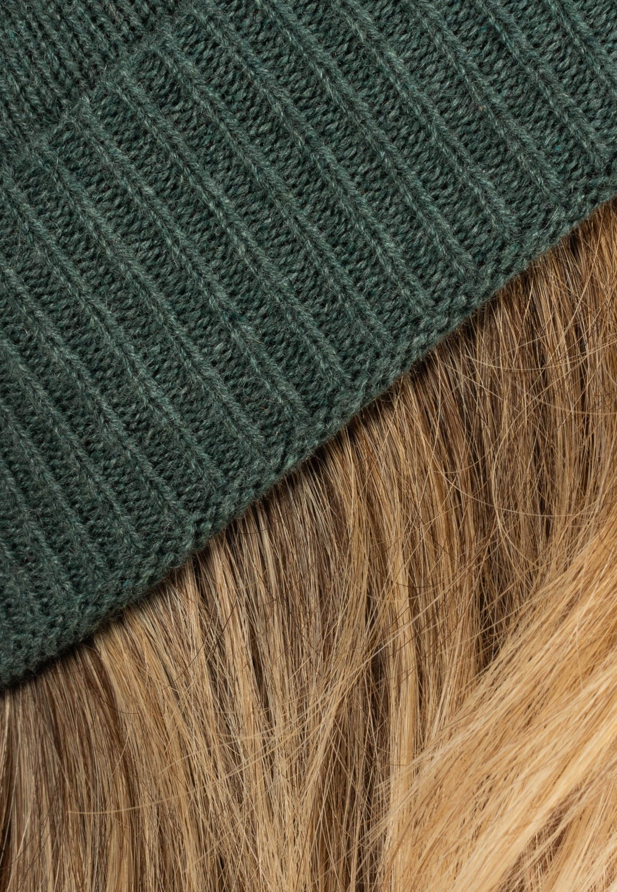 Women's Plain-Knit 100% Cashmere Beanie, sage | Dalle Piane Cashmere
