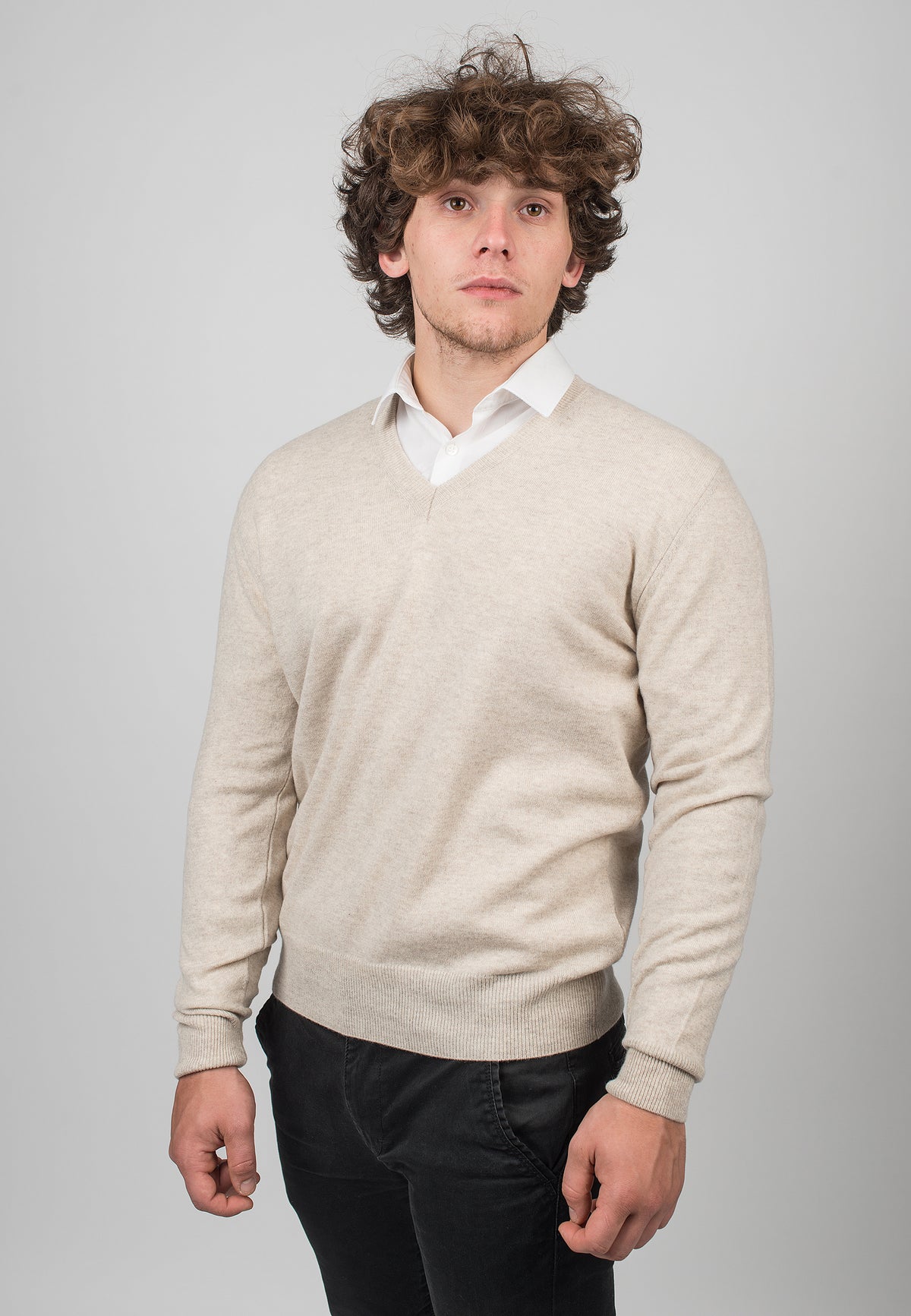 Beige Men's 100% Cashmere V-Neck, view 2