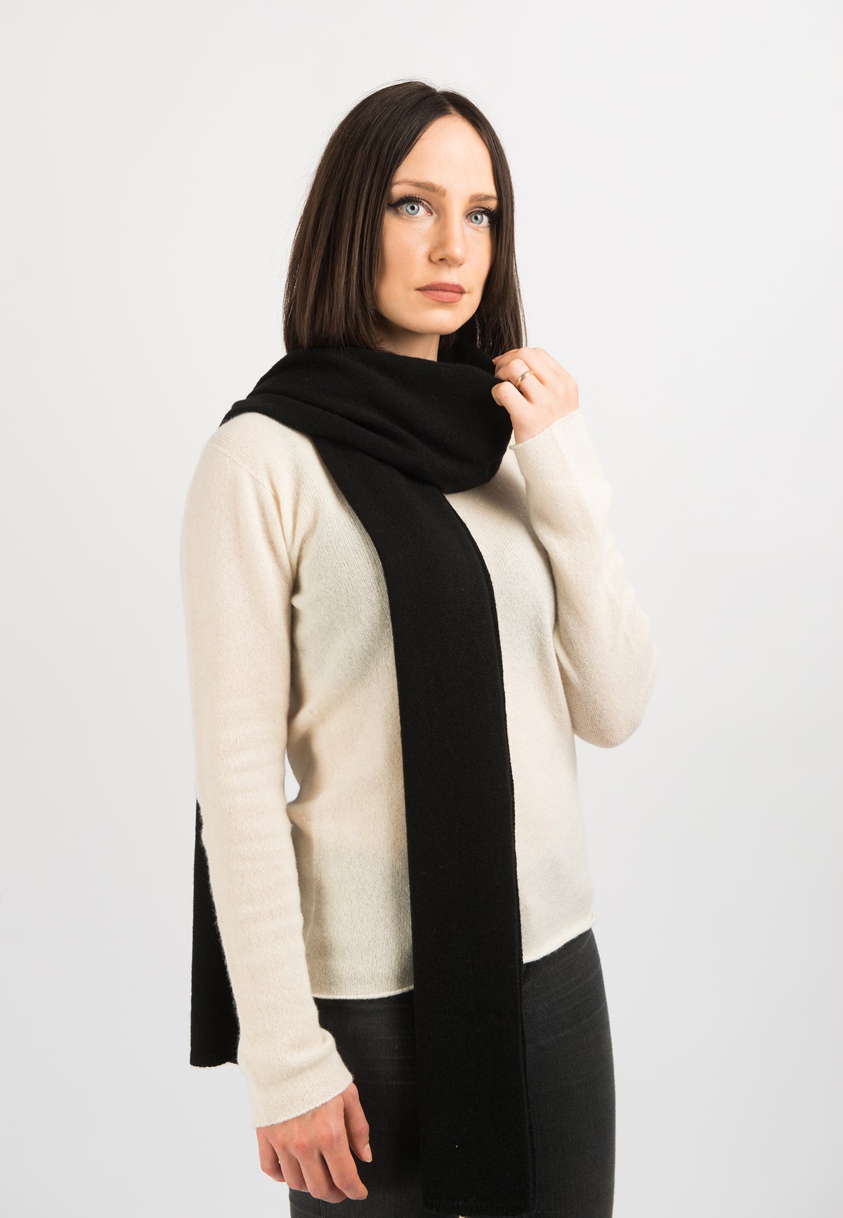 Black Women's Wide 100% Cashmere Scarf, view 4