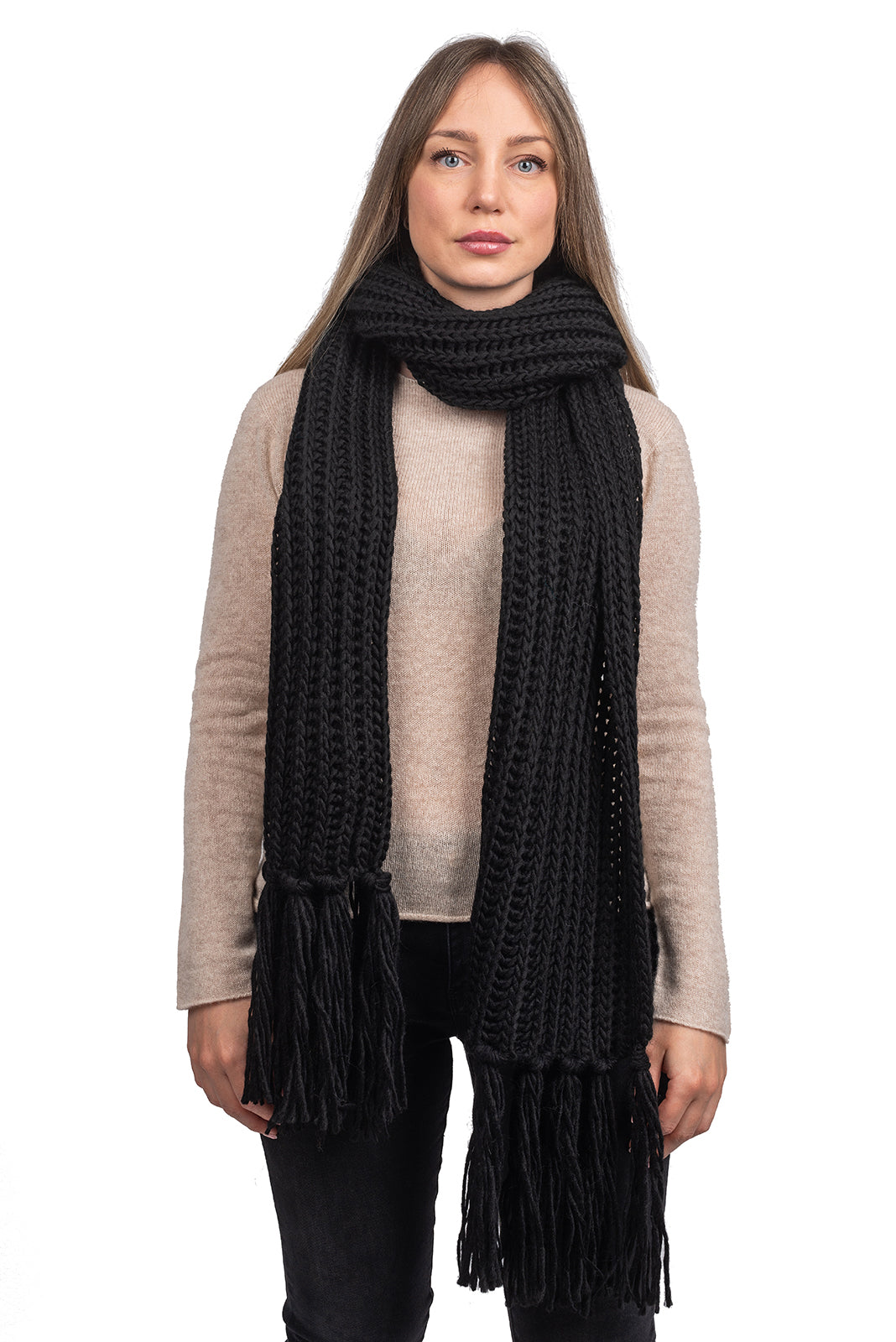 Black Fisherman's Rib Scarf with Fringe