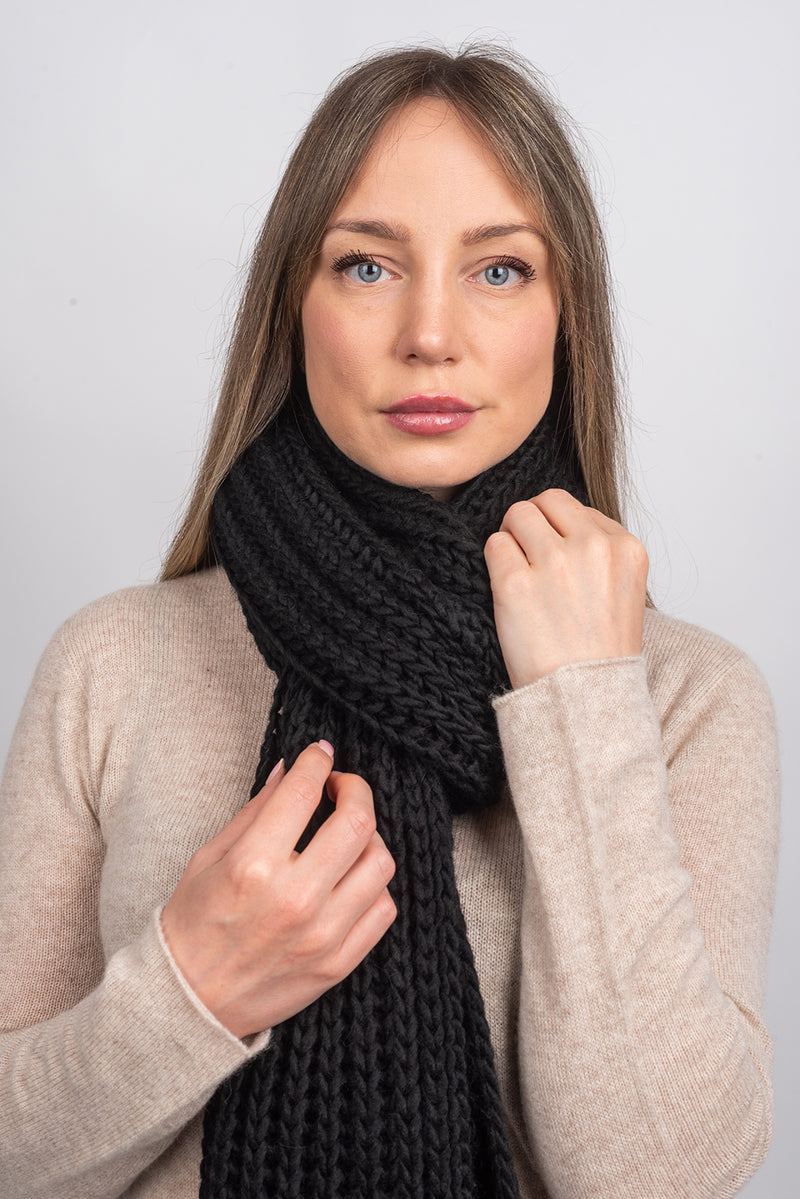 English rib knit scarf with fringes | Dalle Piane Cashmere