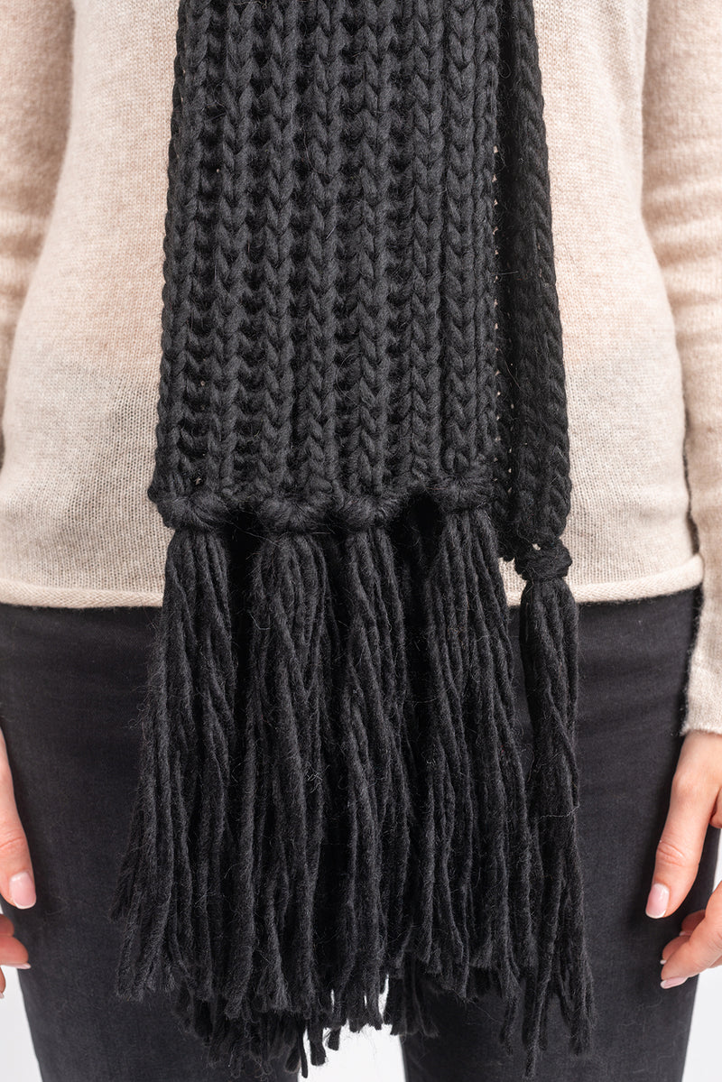 English rib knit scarf with fringes | Dalle Piane Cashmere