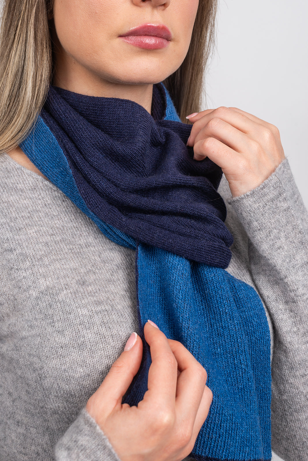 Women's Reversible Cashmere Blend Neck Warmer, view 4