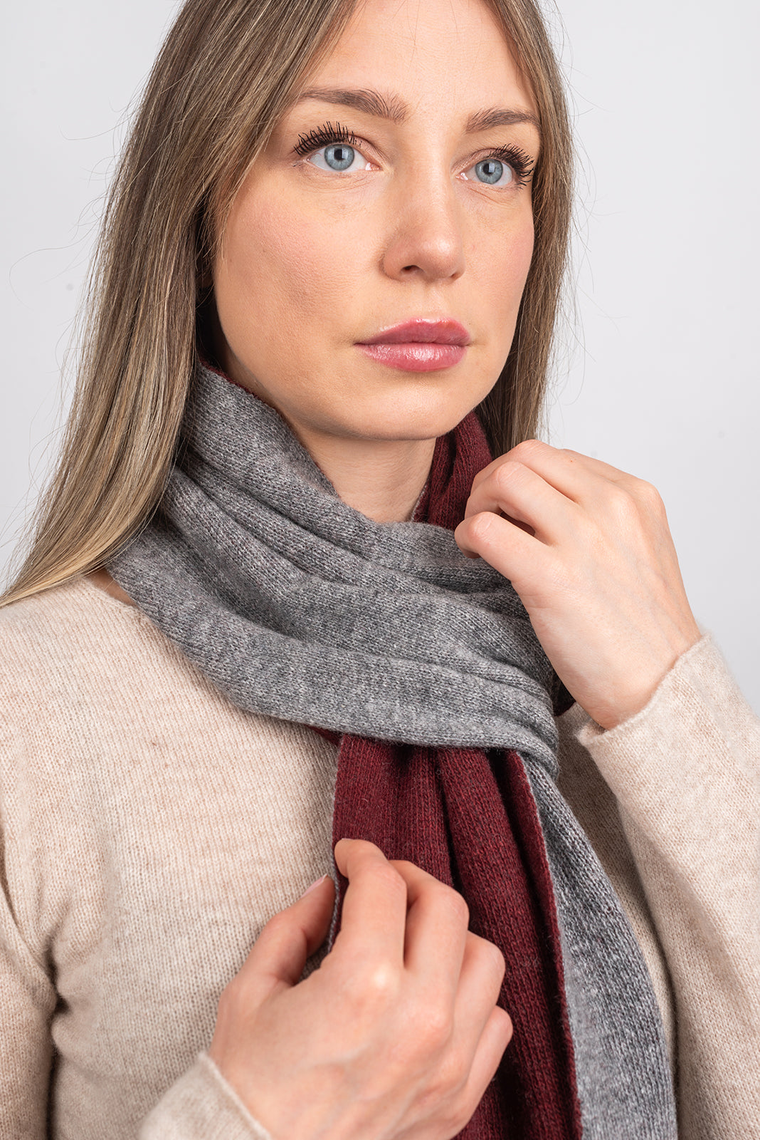 Women's Reversible Cashmere Blend Neck Warmer, view 10