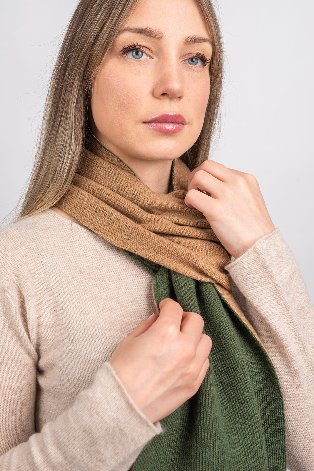 Women's Reversible Cashmere Blend Neck Warmer, view 13