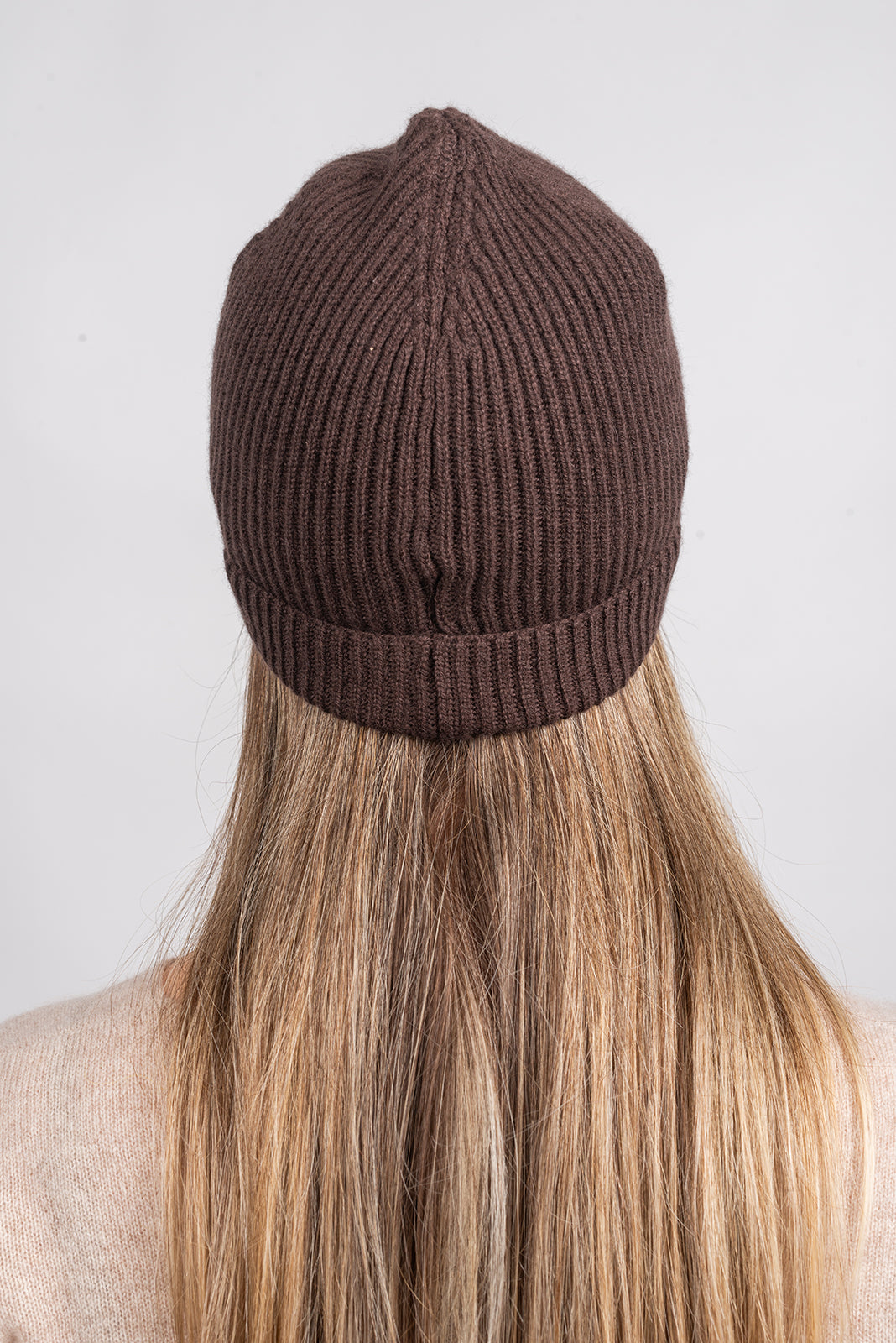 Brown Women's Fisherman's Rib 100% Cashmere Beanie, view 3