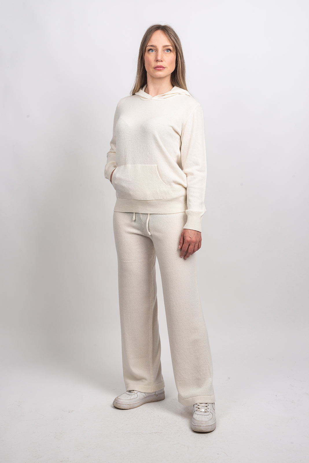 White Women's Cashmere Blend Pants, view 3