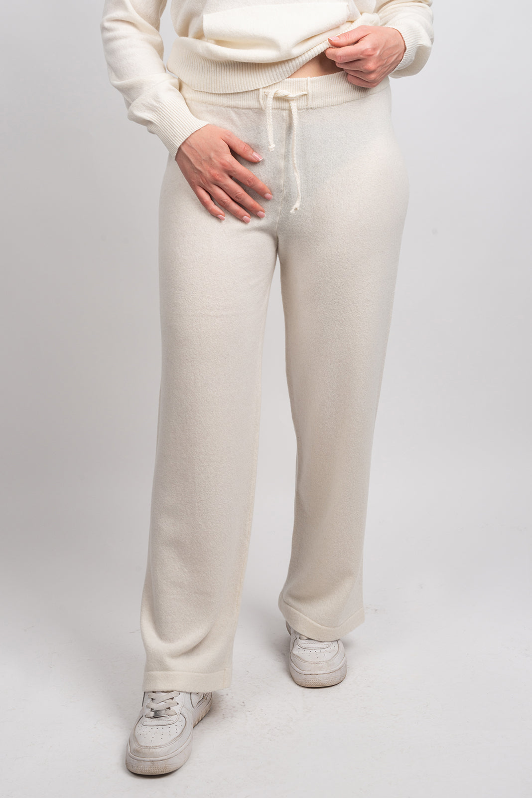 White Women's Cashmere Blend Pants, view 2
