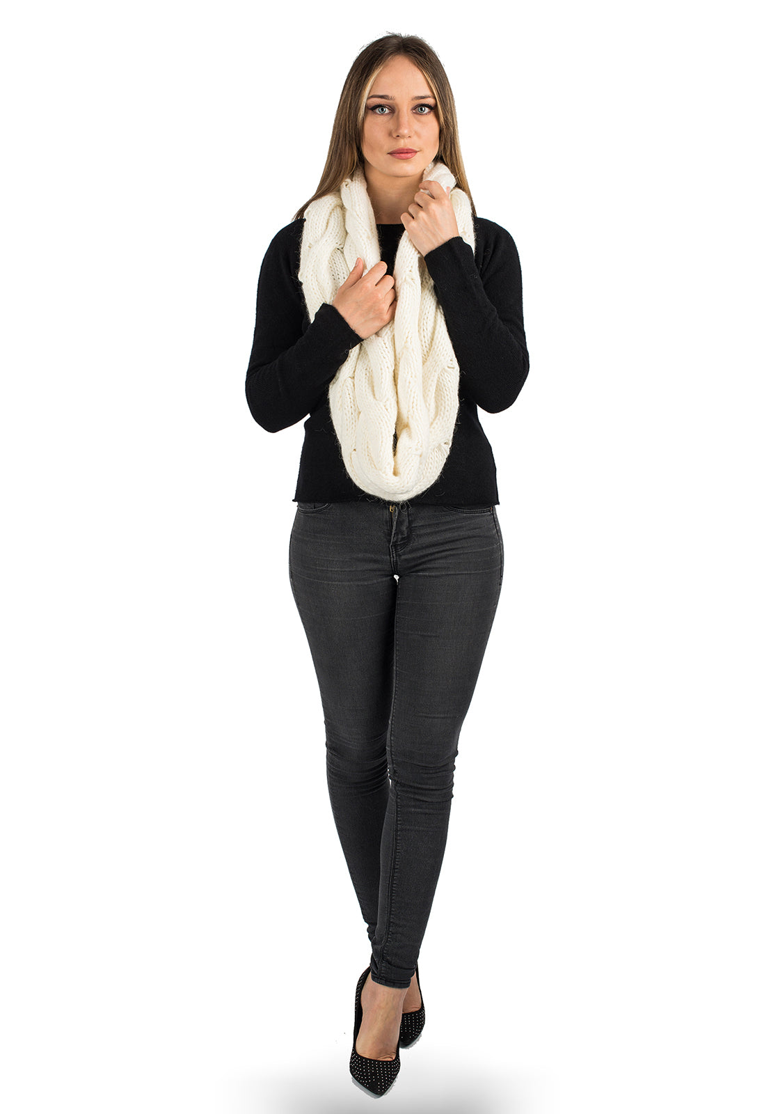 Cream Cable-Knit Scarf