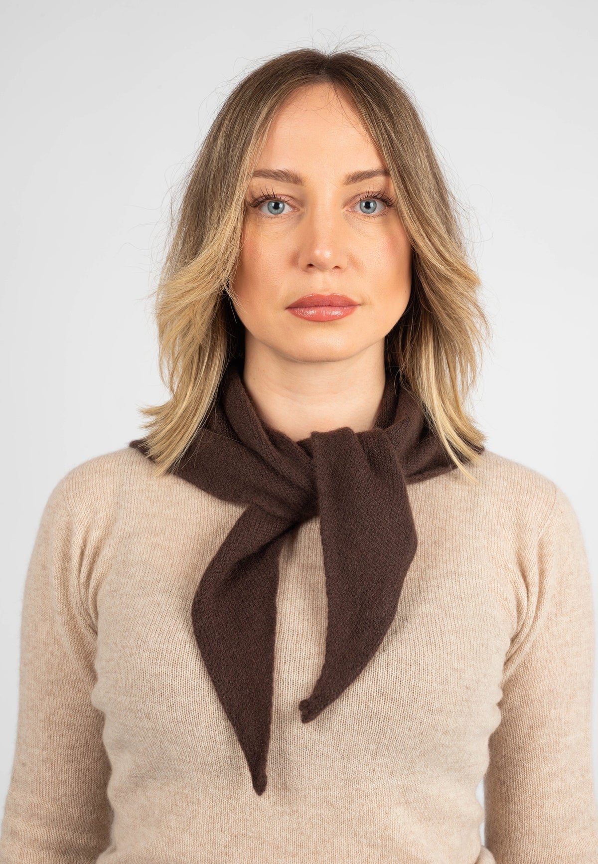 Women's 100% Cashmere Triangle Scarf, brown | Dalle Piane Cashmere