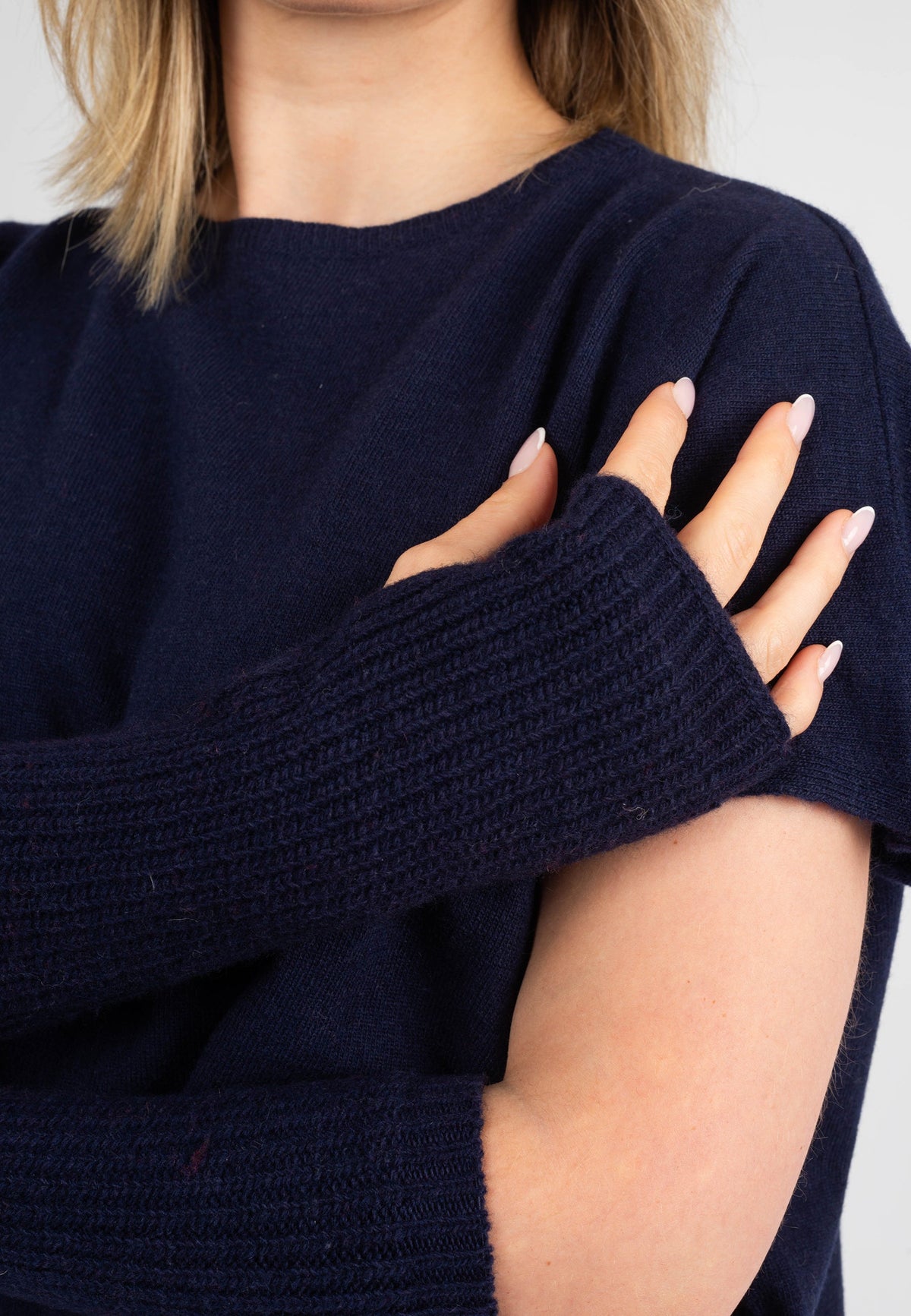 Women's Cashmere Blend Arm Warmers, blue | Dalle Piane Cashmere