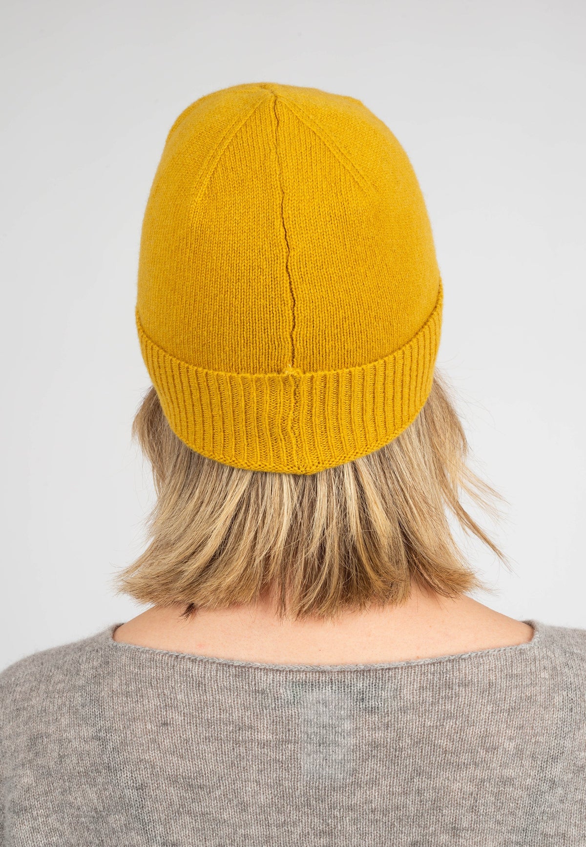 Women's Plain-Knit 100% Cashmere Beanie, yellow | Dalle Piane Cashmere