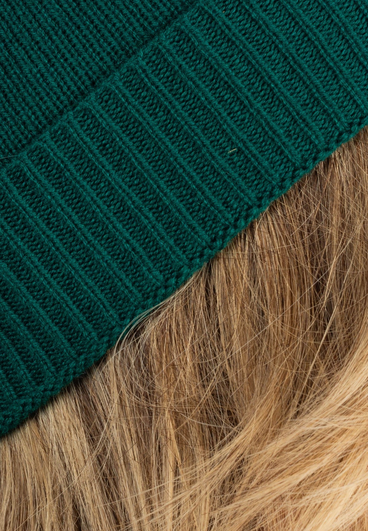 Women's Plain-Knit 100% Cashmere Beanie, green | Dalle Piane Cashmere