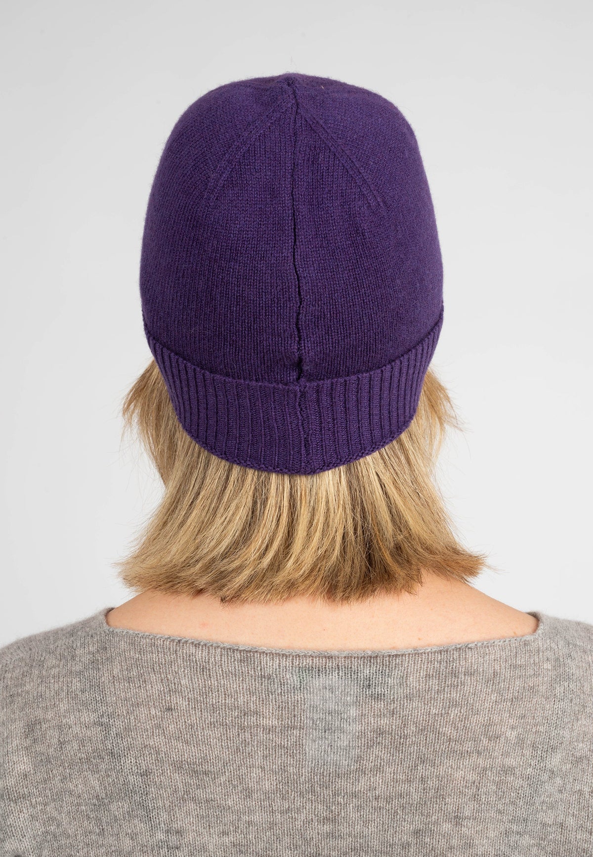 Women's Plain-Knit 100% Cashmere Beanie, purple | Dalle Piane Cashmere