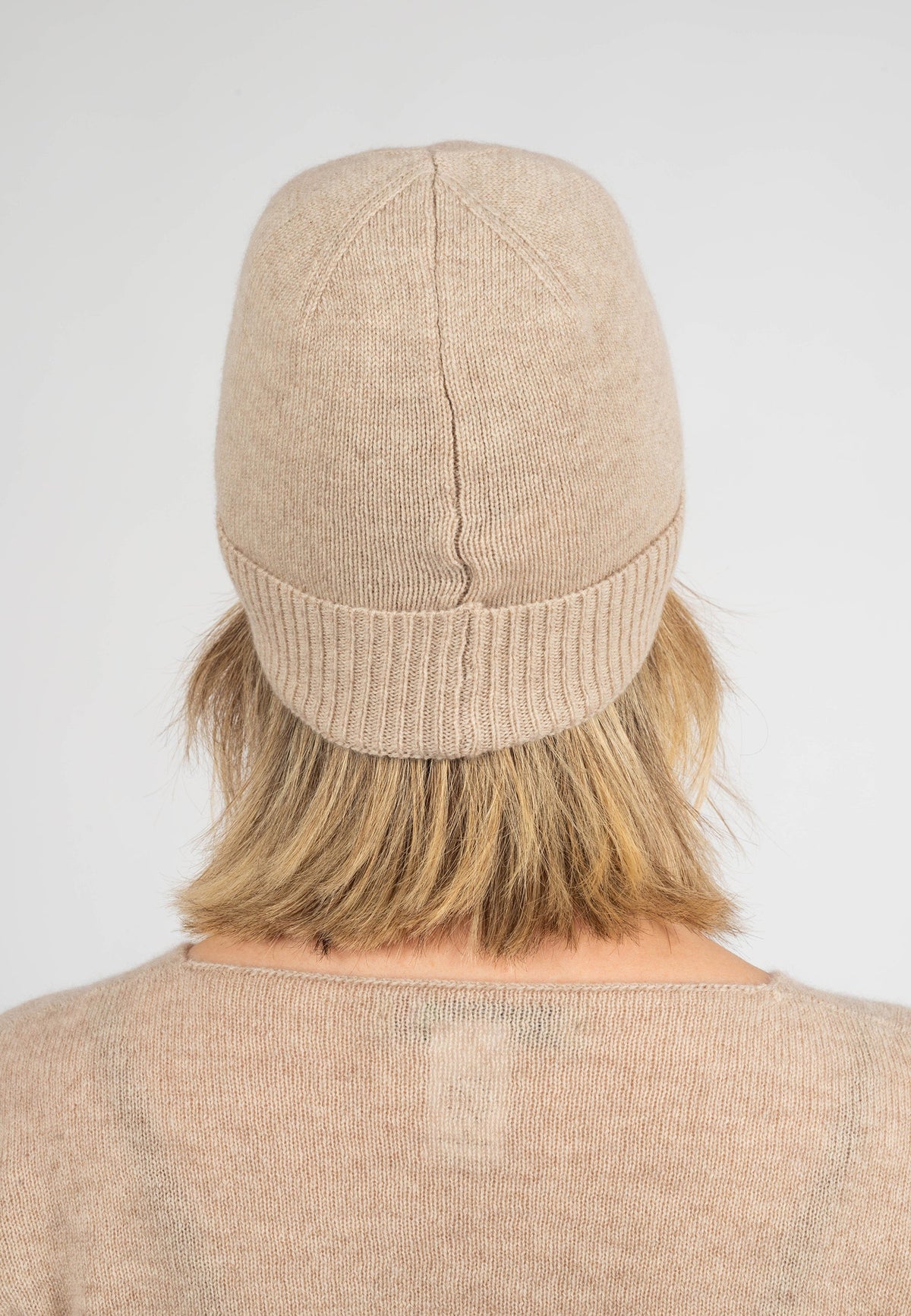 Women's Plain-Knit 100% Cashmere Beanie, beige | Dalle Piane Cashmere