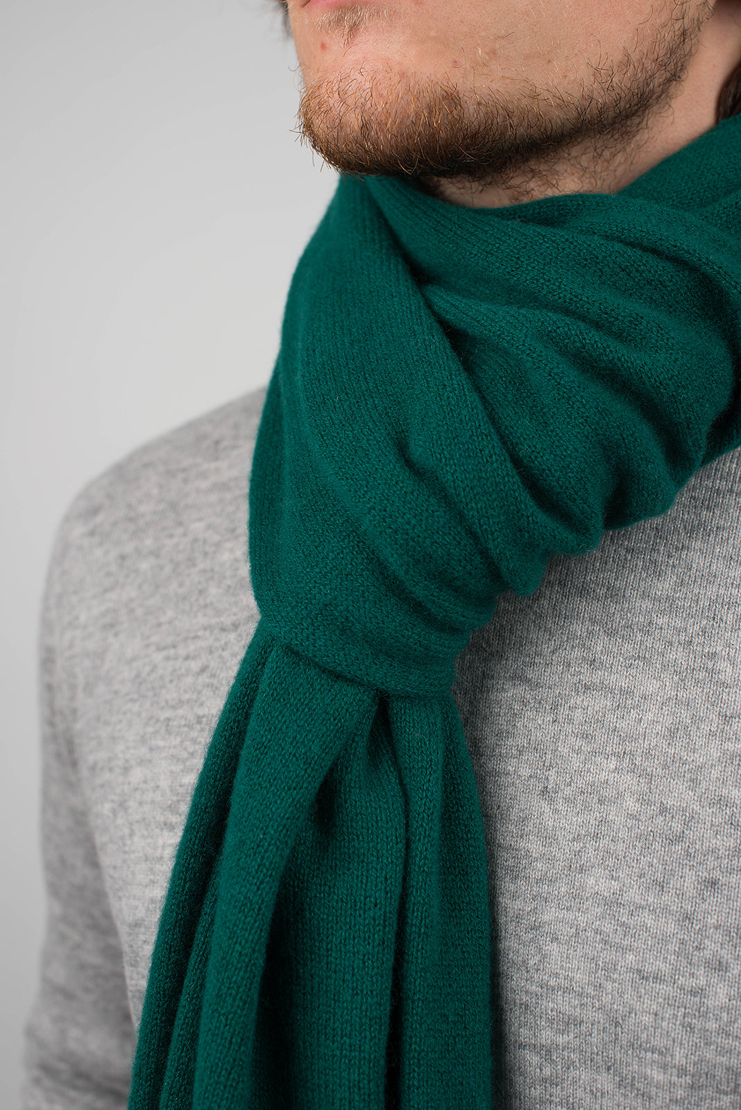 Green Men's Wide 100% Cashmere Scarf, view 4