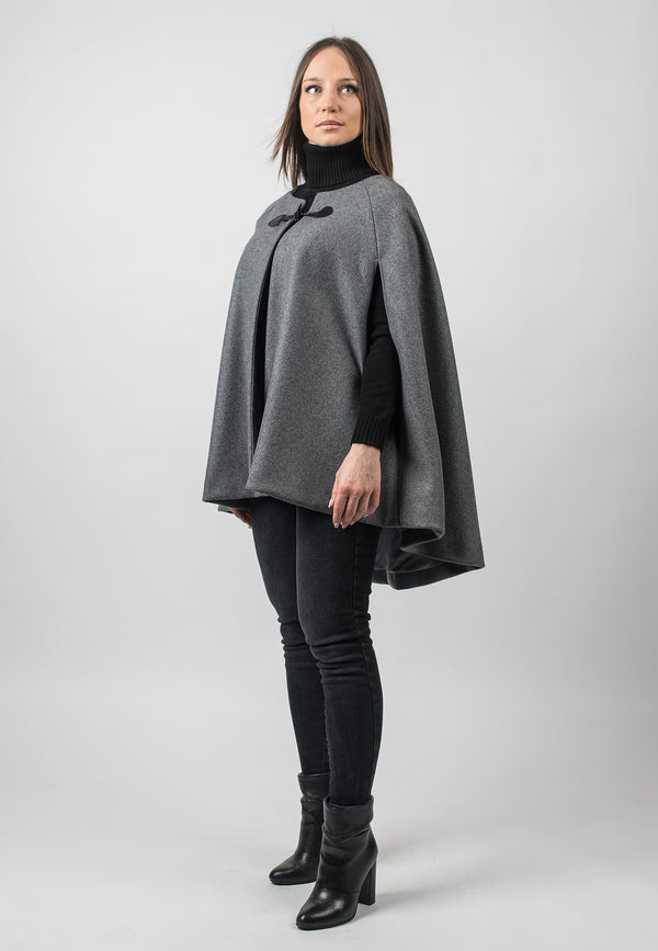 Cape with toggle | Dalle Piane Cashmere
